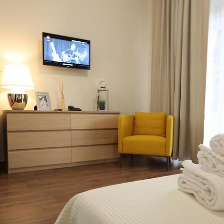 Khome Rooms & Apartment คาตาเนีย ภายนอก รูปภาพ