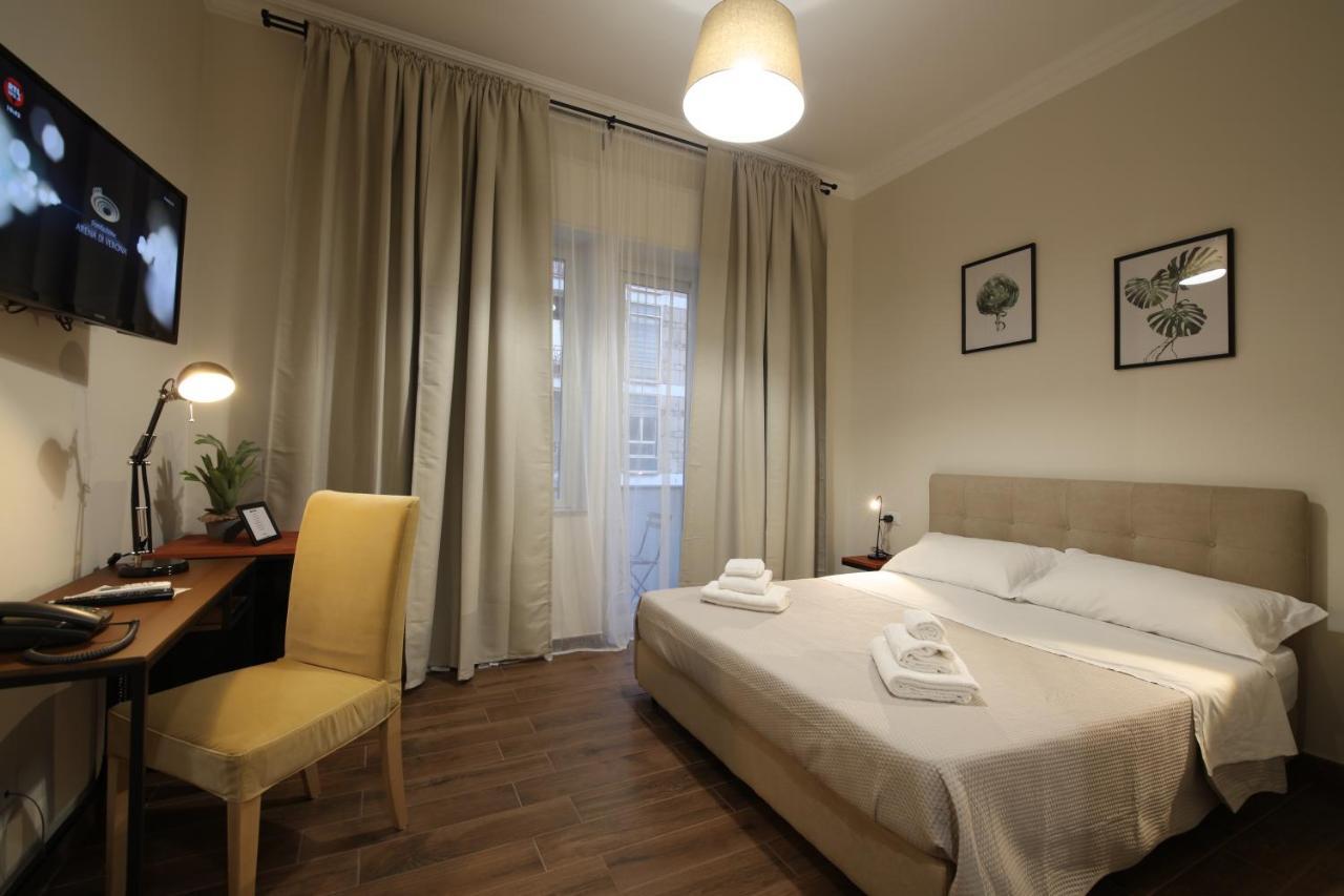 Khome Rooms & Apartment คาตาเนีย ภายนอก รูปภาพ