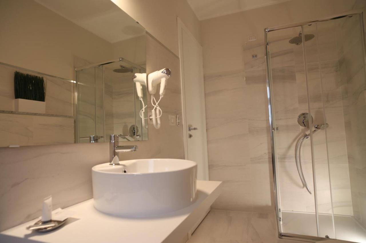 Khome Rooms & Apartment คาตาเนีย ภายนอก รูปภาพ